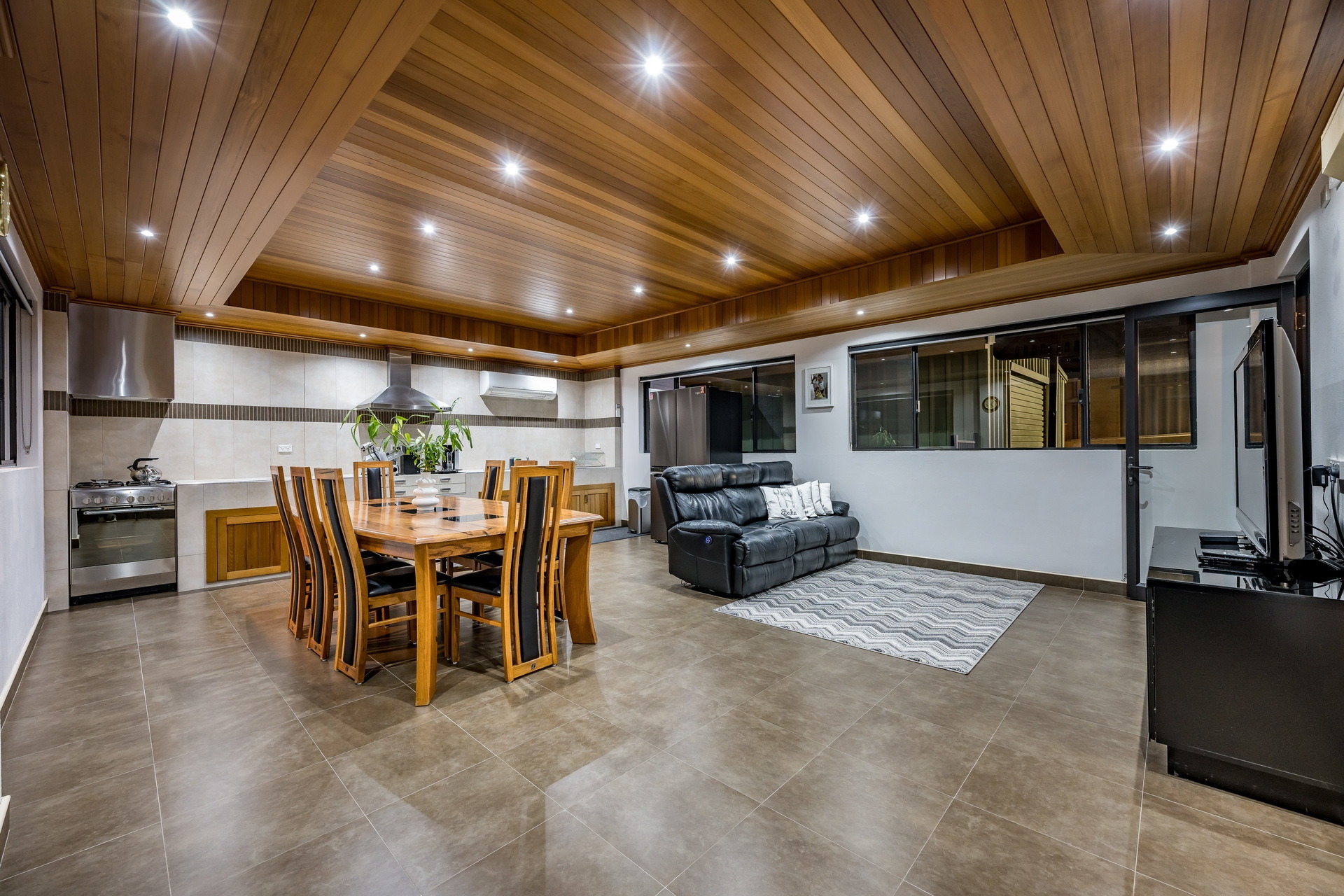 692 North Beach Road, Gwelup - Thumbnail 7