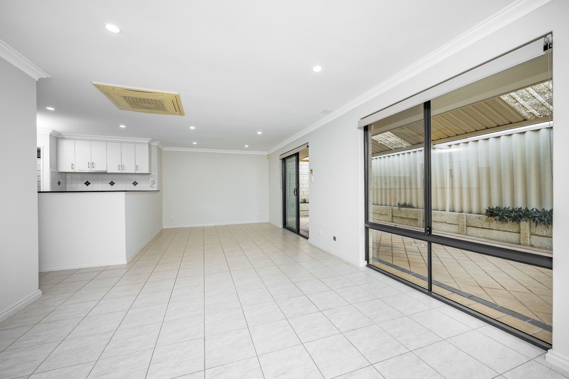 6C Ilumba Way, Nollamara - Thumbnail 8