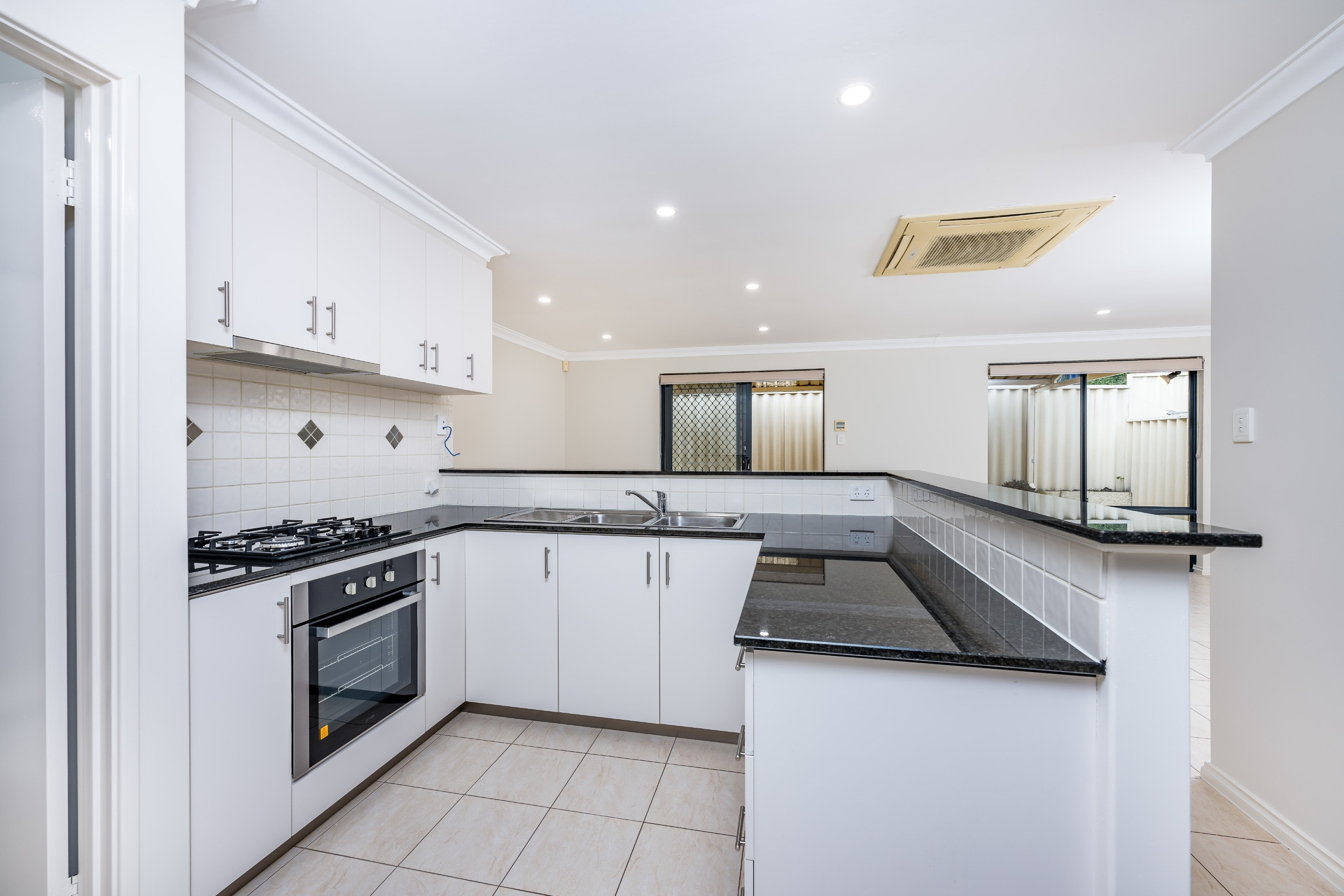 6C Ilumba Way, Nollamara - Thumbnail 7