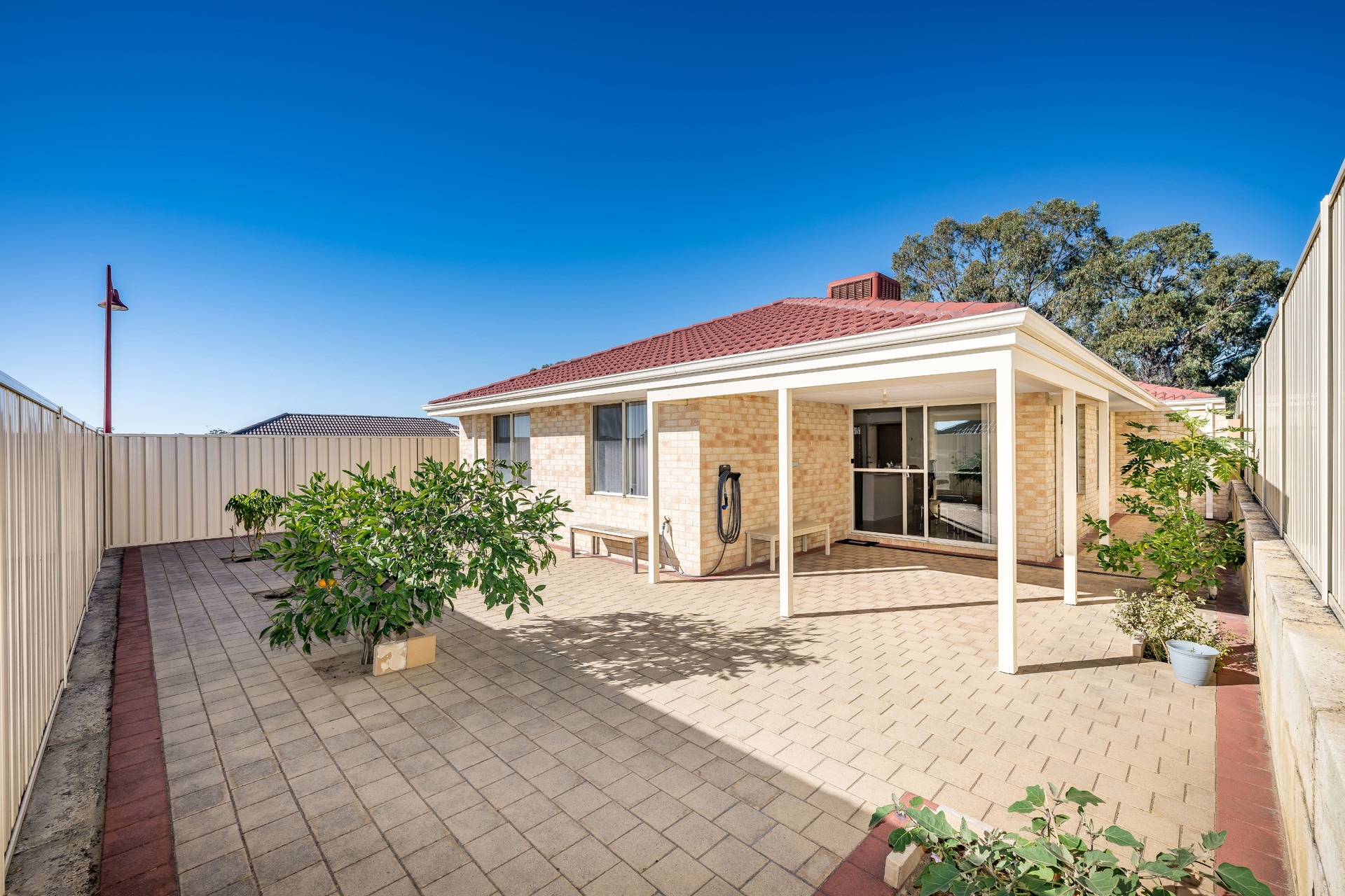 33 Scamills Road, Pearsall - Thumbnail 7