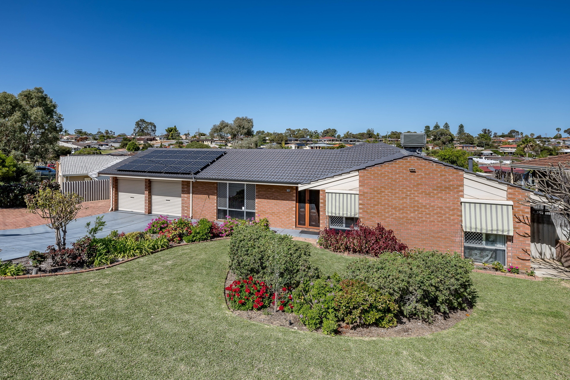 27 Lysander Drive, Heathridge - Thumbnail 5