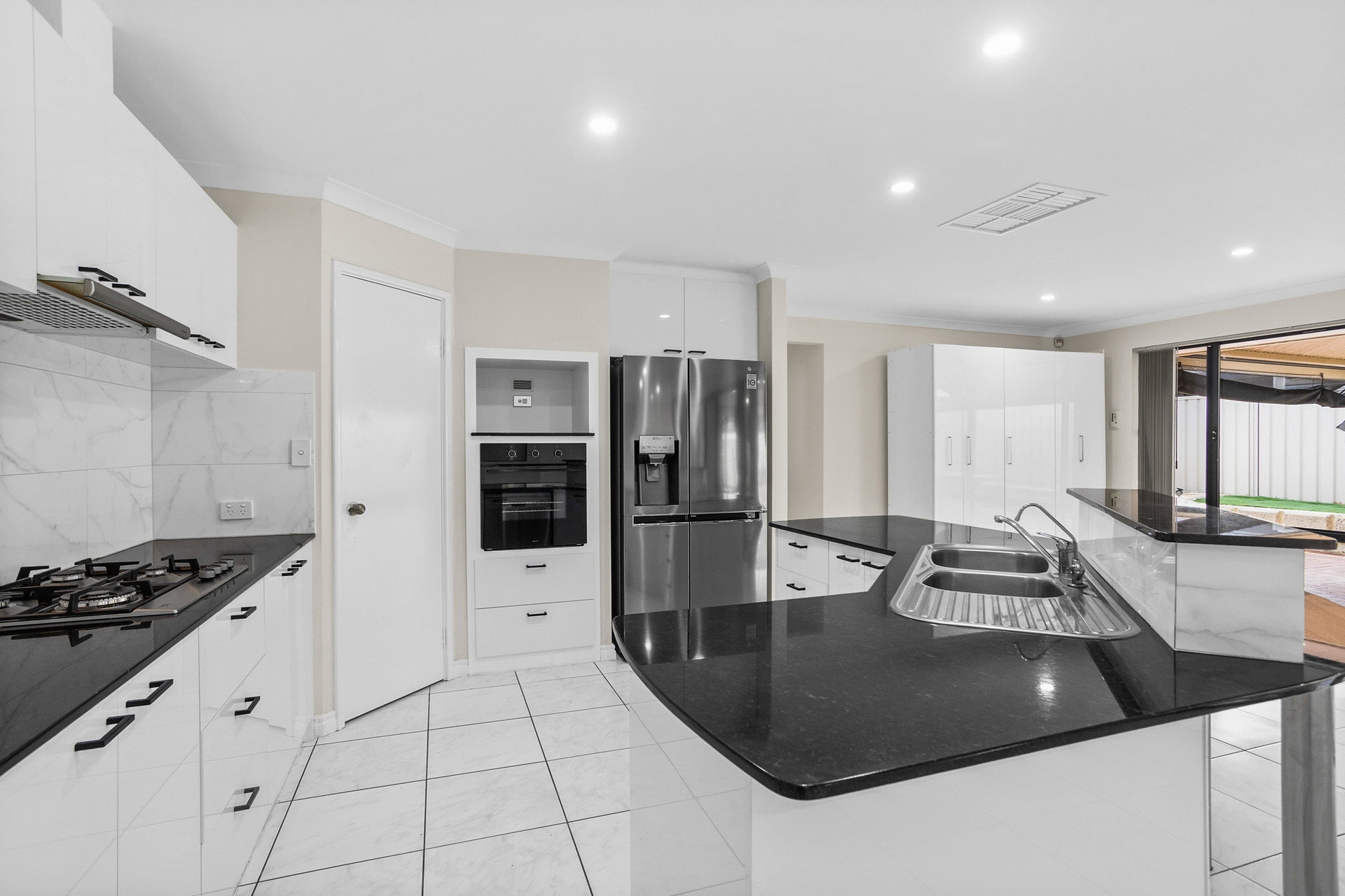 95 Kemp Street, Pearsall - Thumbnail 2