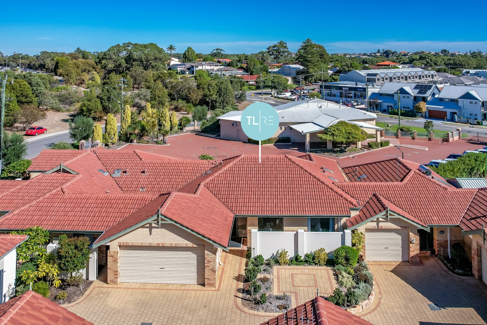 76B Edgefield Way, North Beach - Thumbnail 2