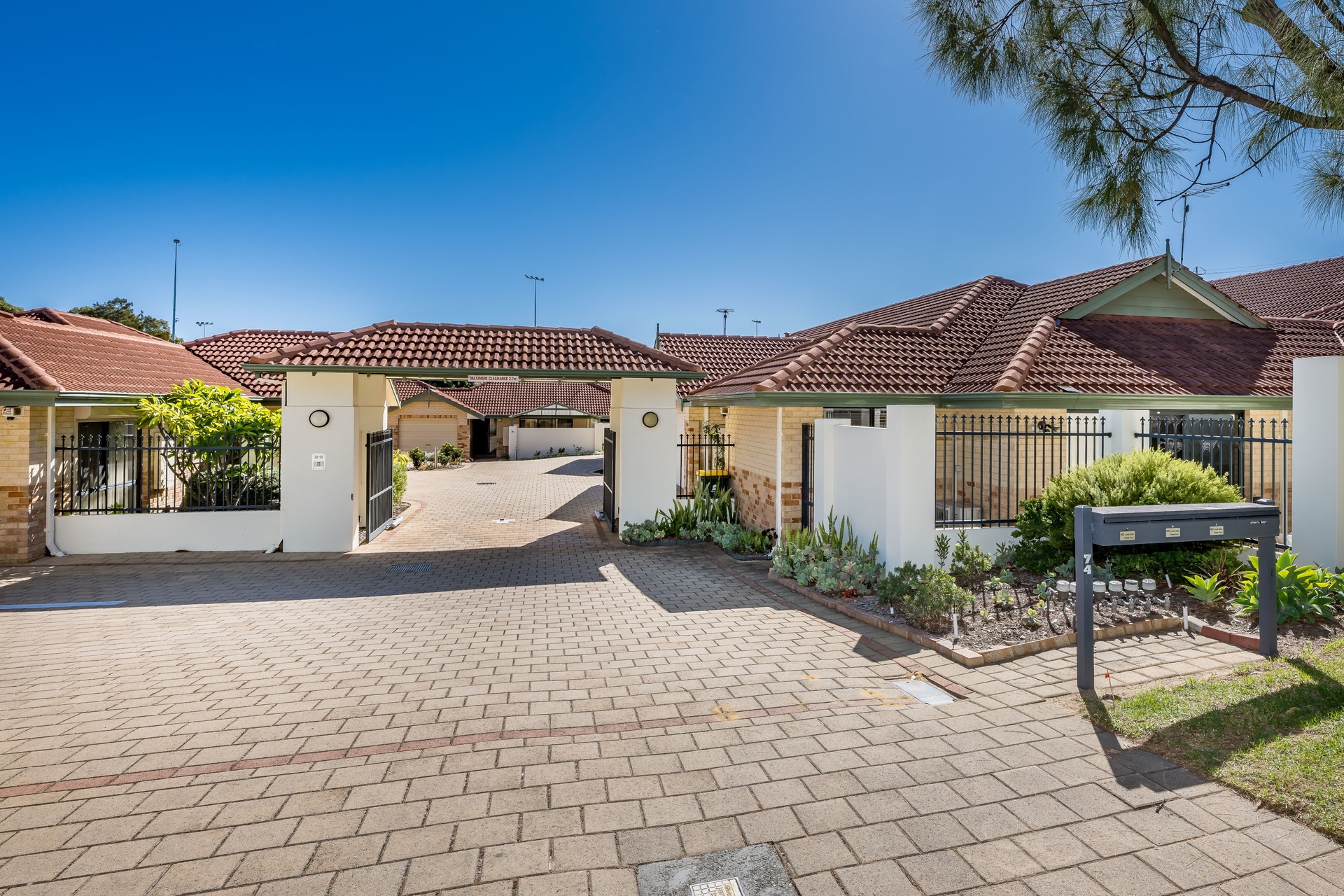 76B Edgefield Way, North Beach - Thumbnail 5
