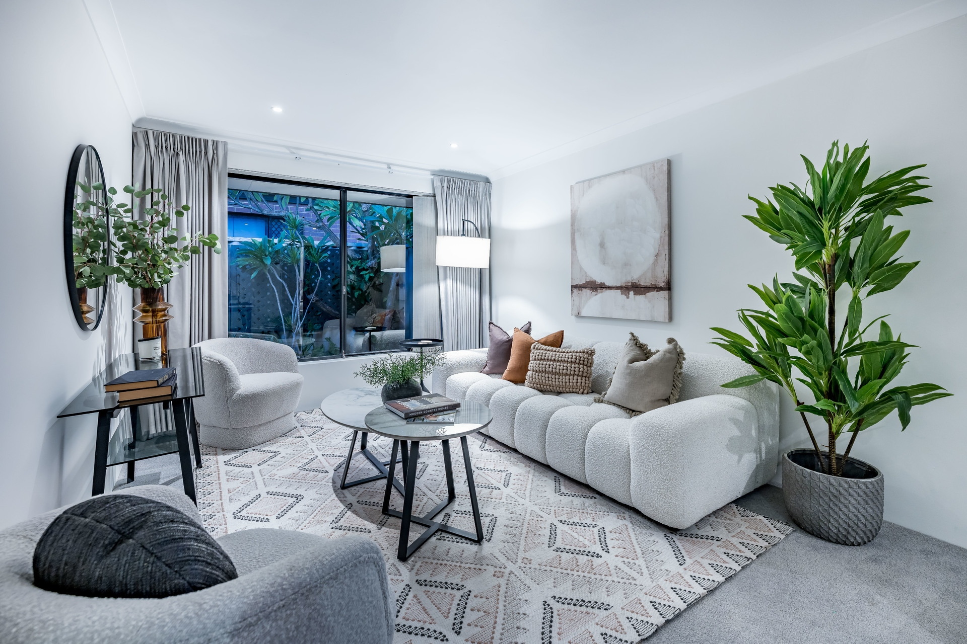 9 Lake Edge Court, Gwelup - Thumbnail 3