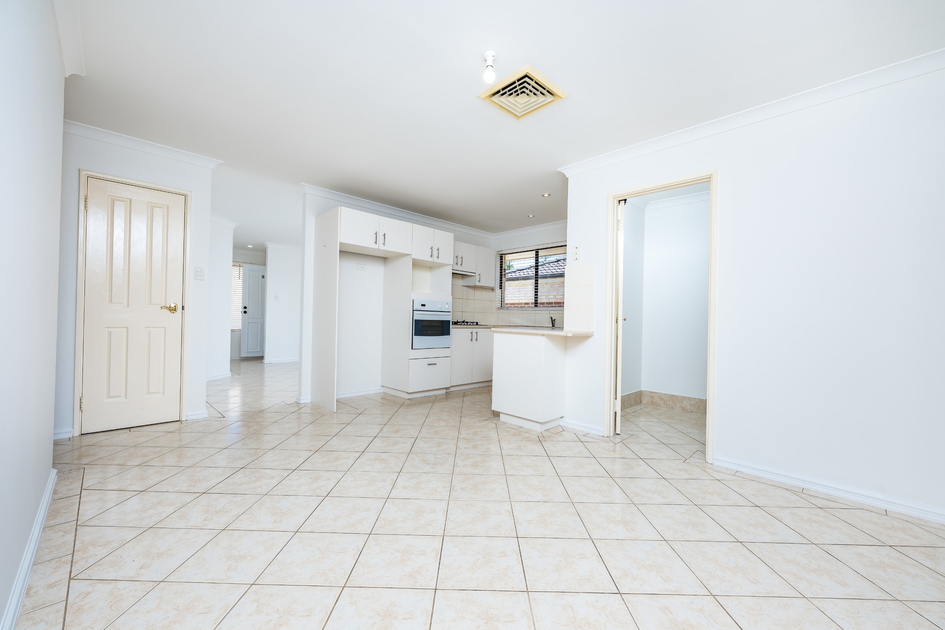 2/206 Edward Street, Osborne Park - Thumbnail 3