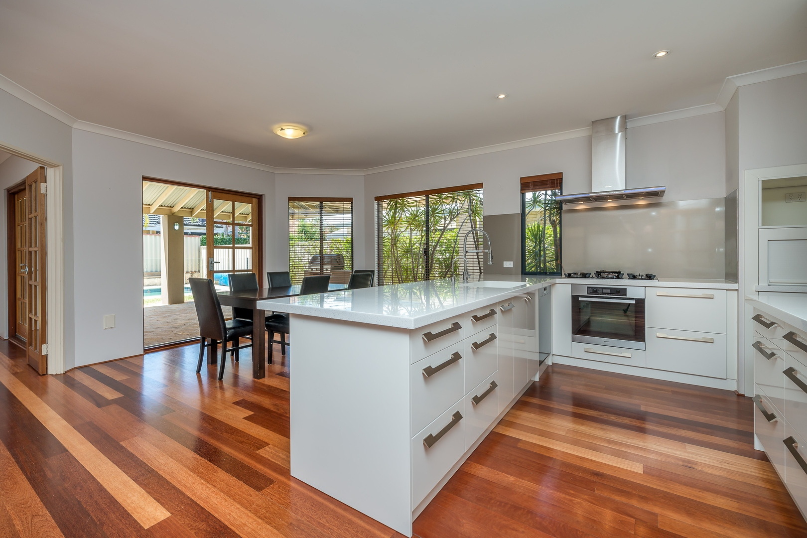 33 Jacana Circle, Gwelup - Thumbnail 6