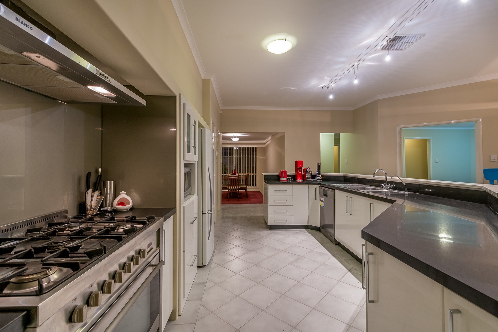 6 Arbuckle Place, Gwelup - Thumbnail 7