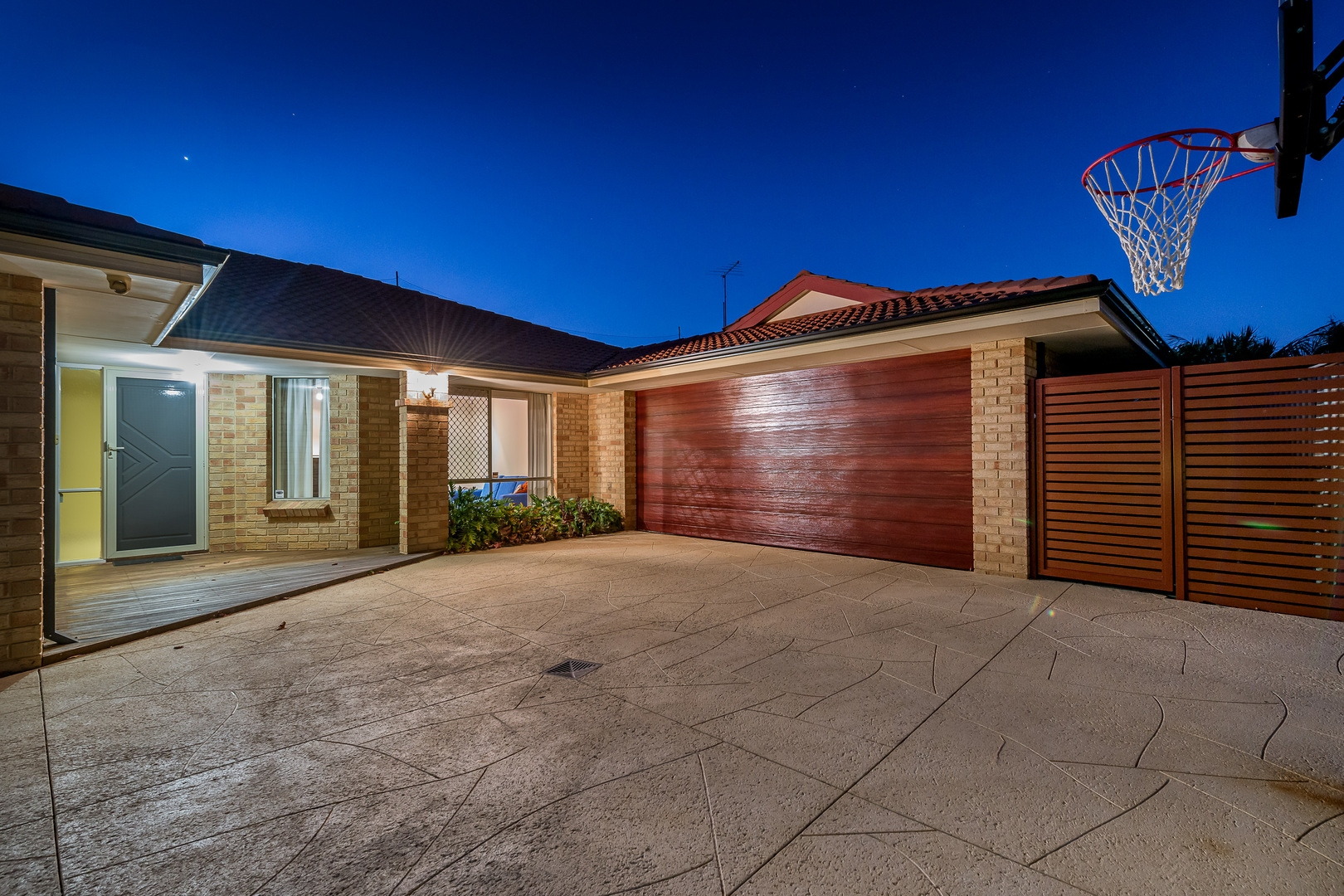 6 Arbuckle Place, Gwelup - Thumbnail 2