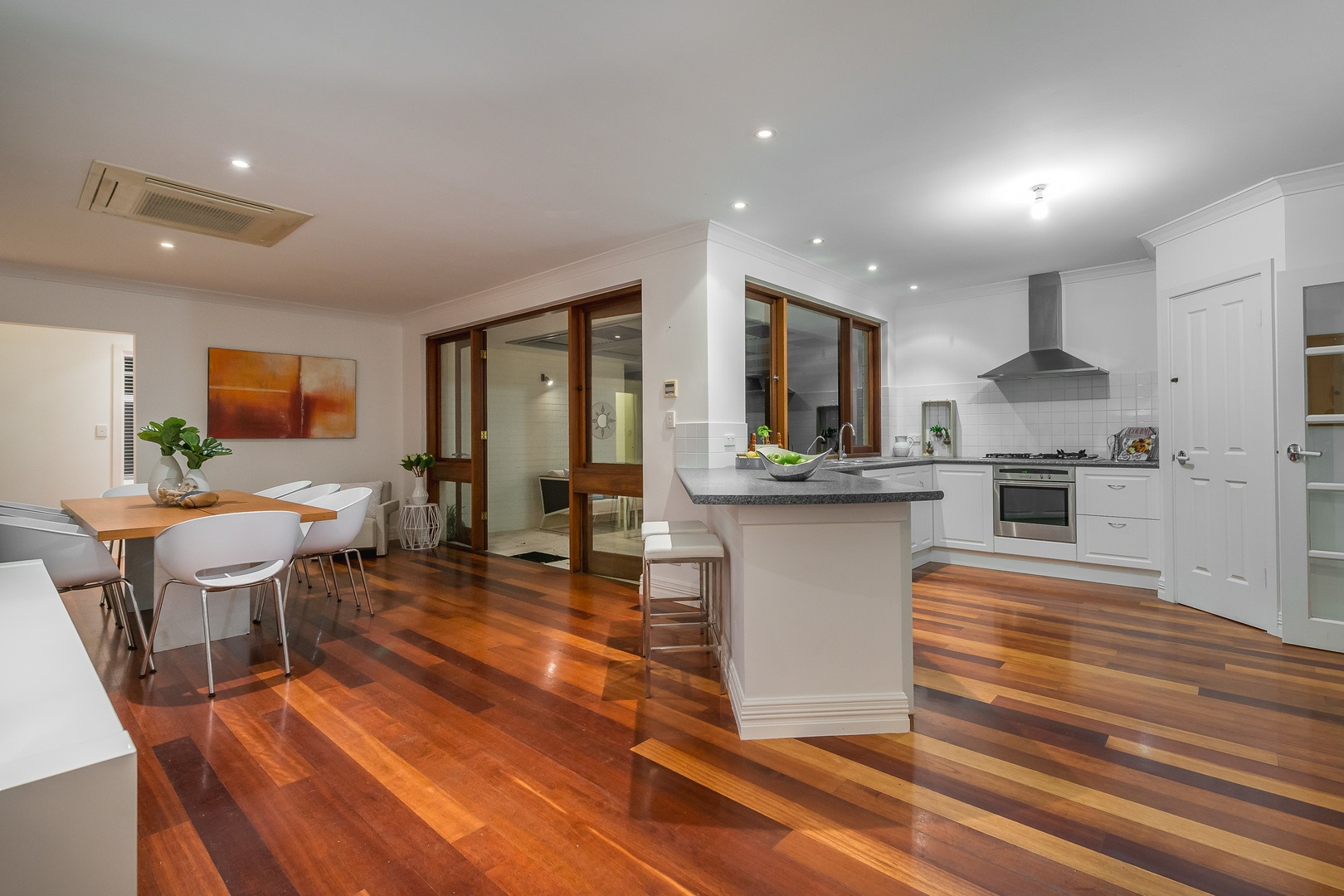 9 Dunster Street, Karrinyup - Thumbnail 3