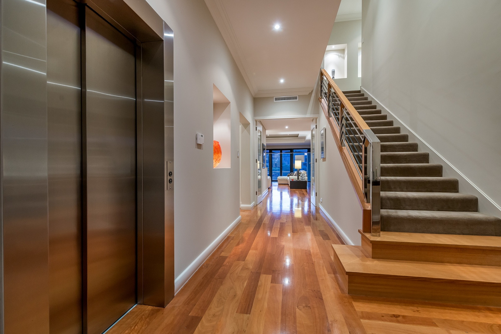 19 St Malo Court, Mindarie - Thumbnail 3