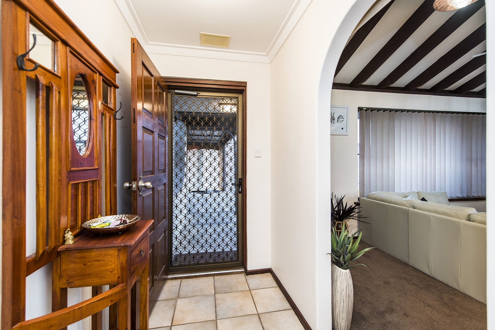 77 Tifera Circle, Kallaroo - Thumbnail 3