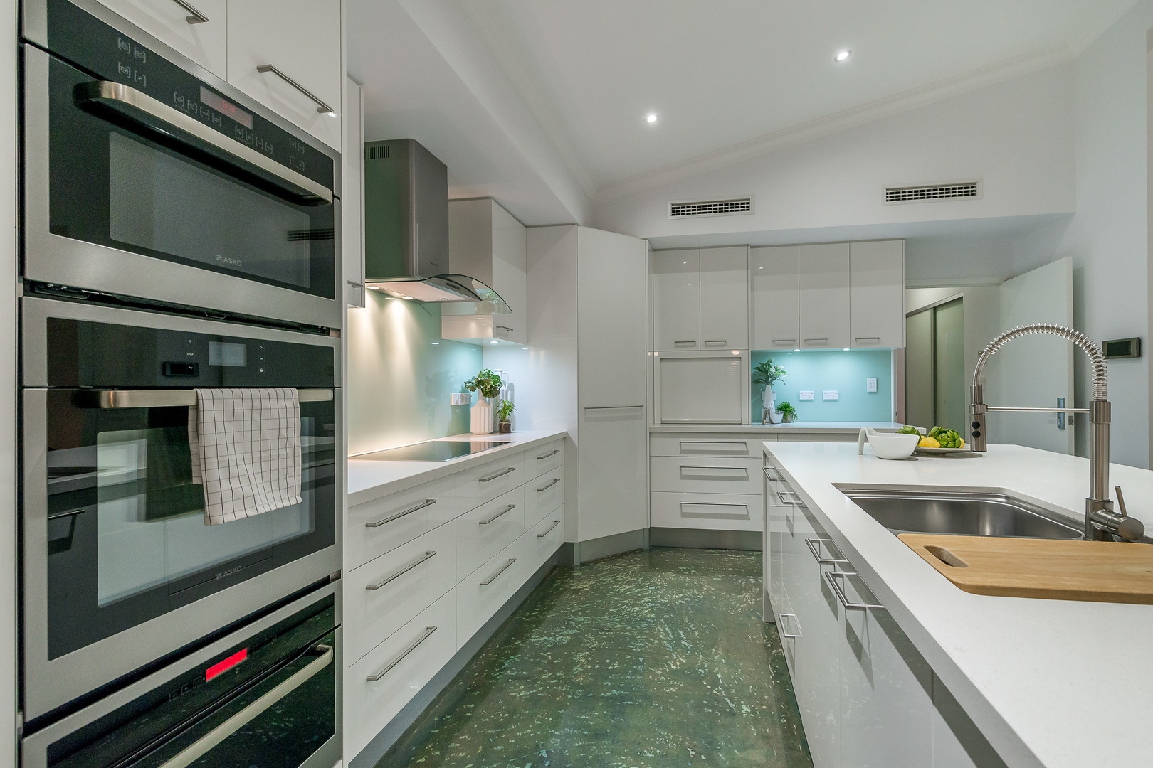9A Phillips Place, Karrinyup - Thumbnail 2