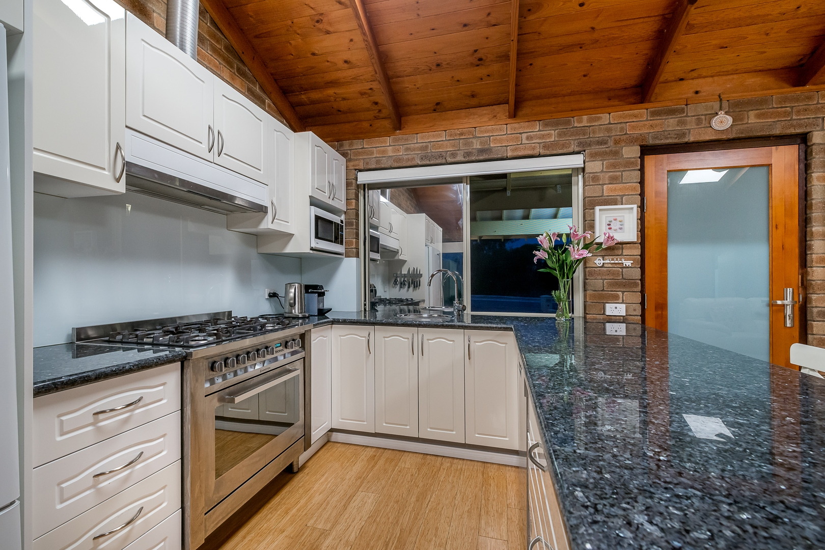 29A Methuen Way, Duncraig - Thumbnail 2