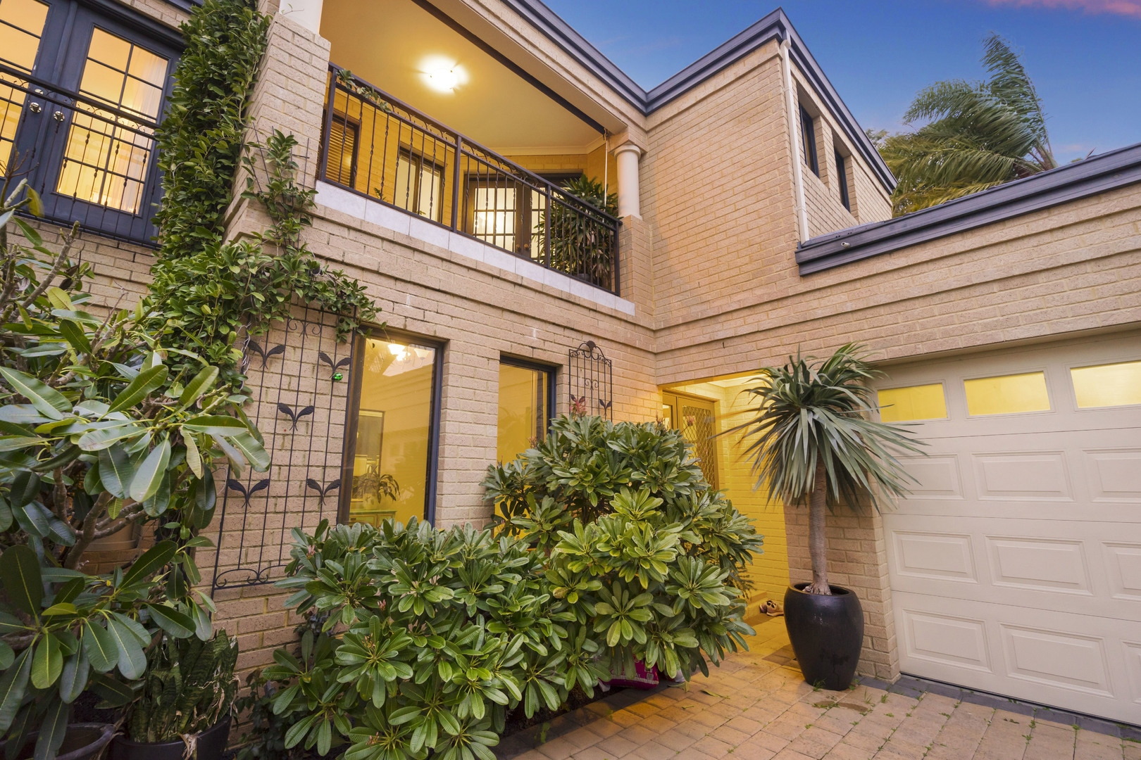 60B Westview Street, Scarborough - Thumbnail 2