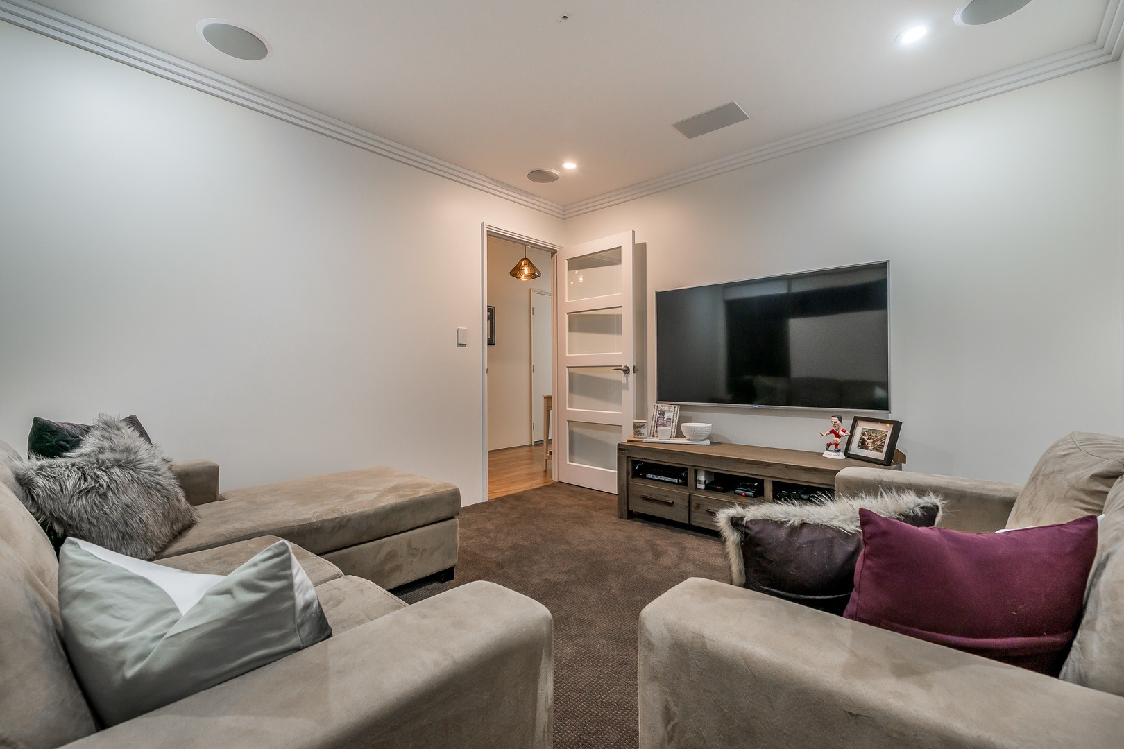13 Orr Place, Stirling - Thumbnail 6