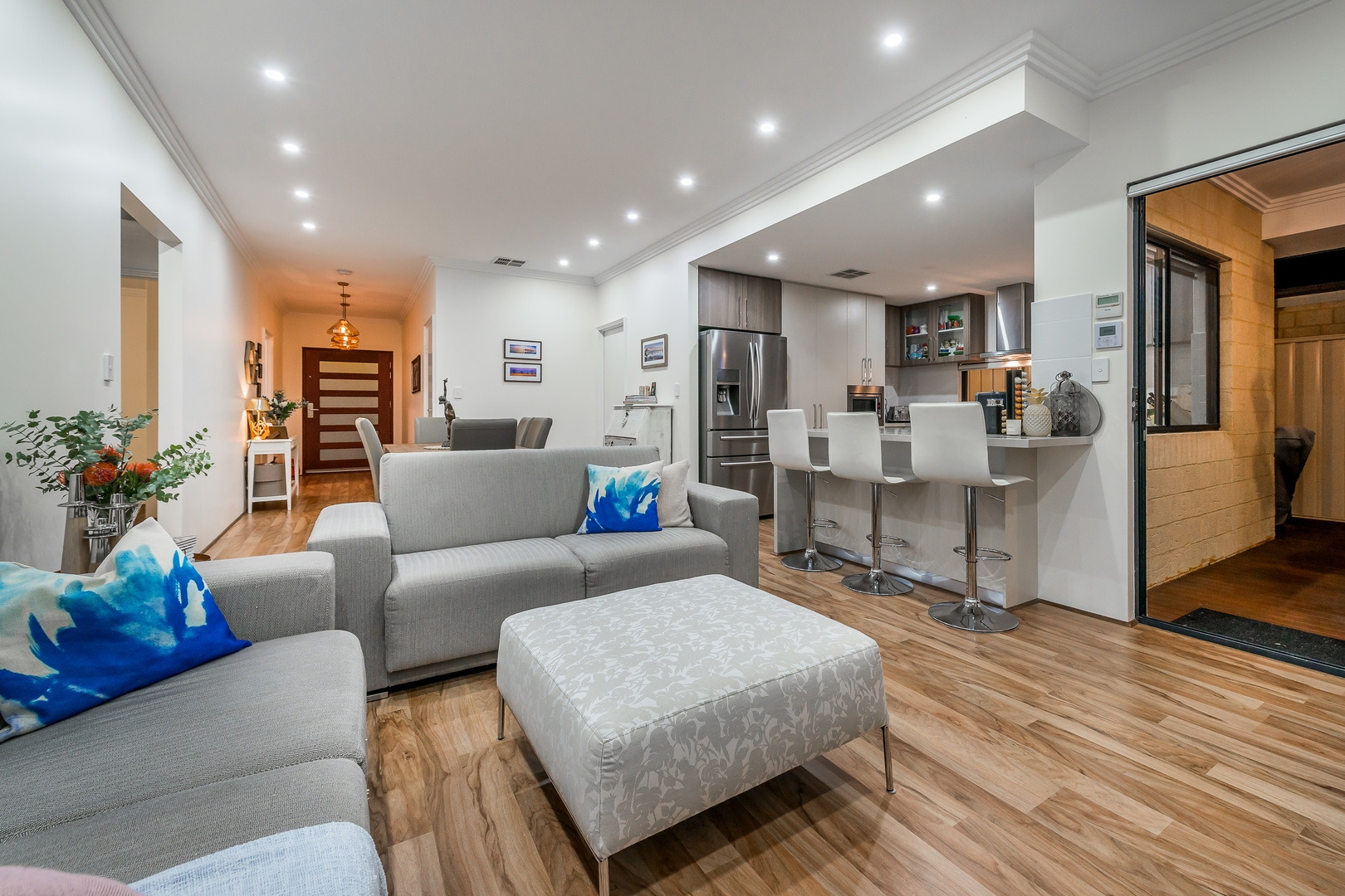13 Orr Place, Stirling - Thumbnail 7