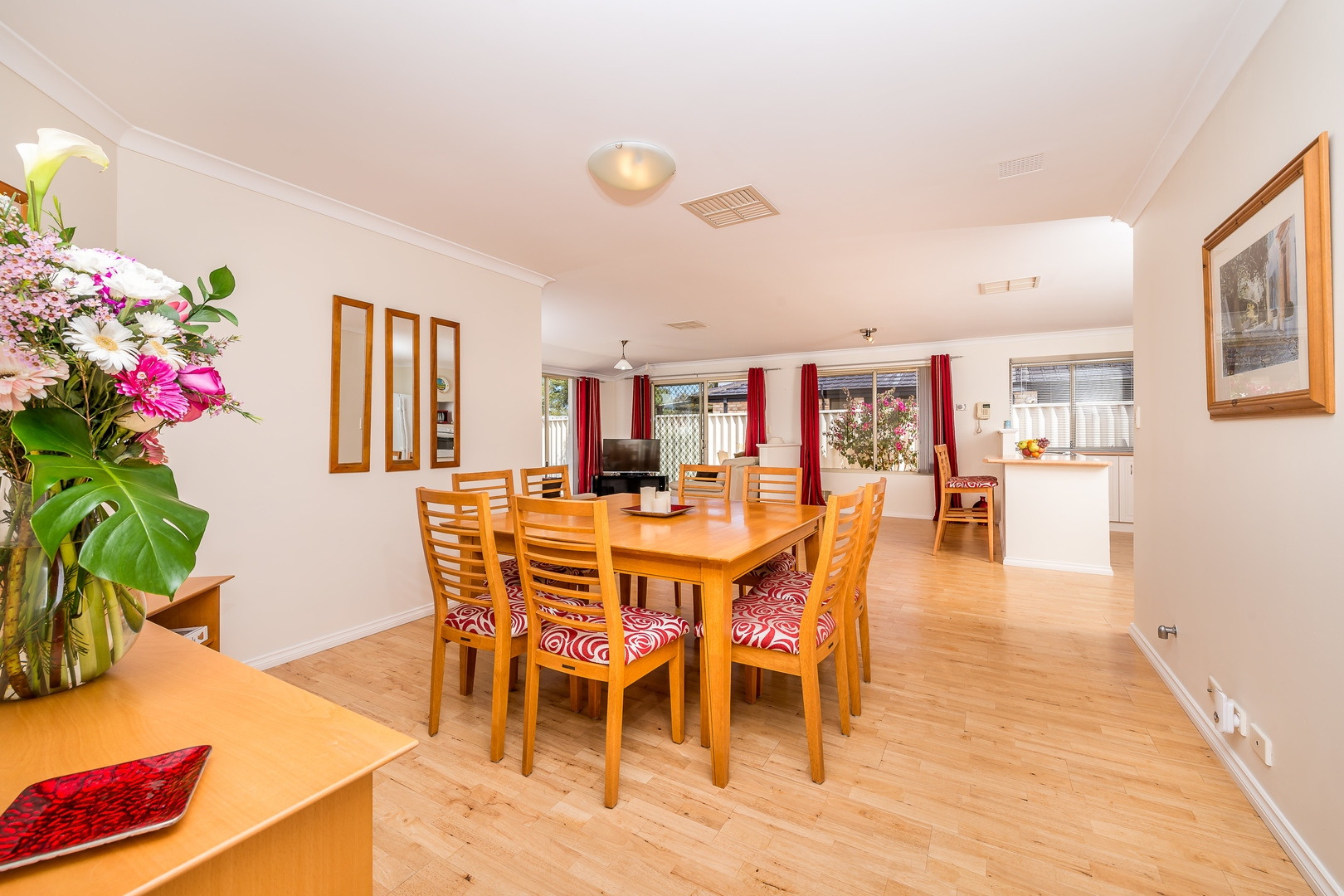 11 Coolamine Close, Carramar - Thumbnail 6