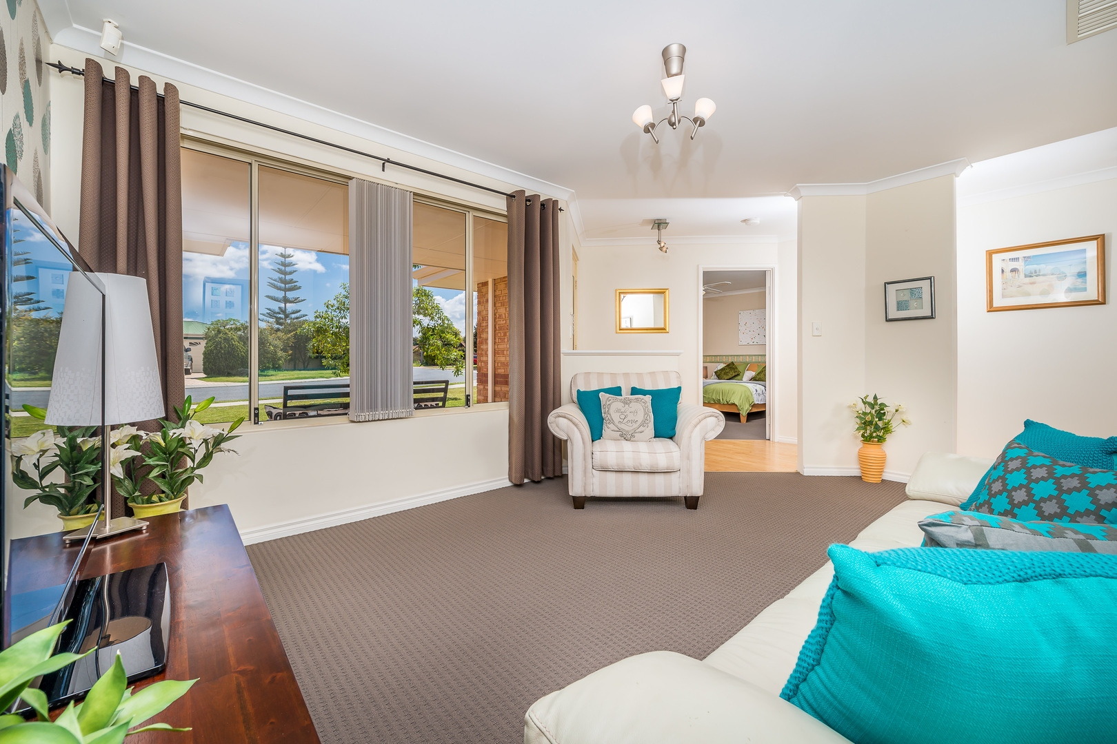 11 Coolamine Close, Carramar - Thumbnail 4