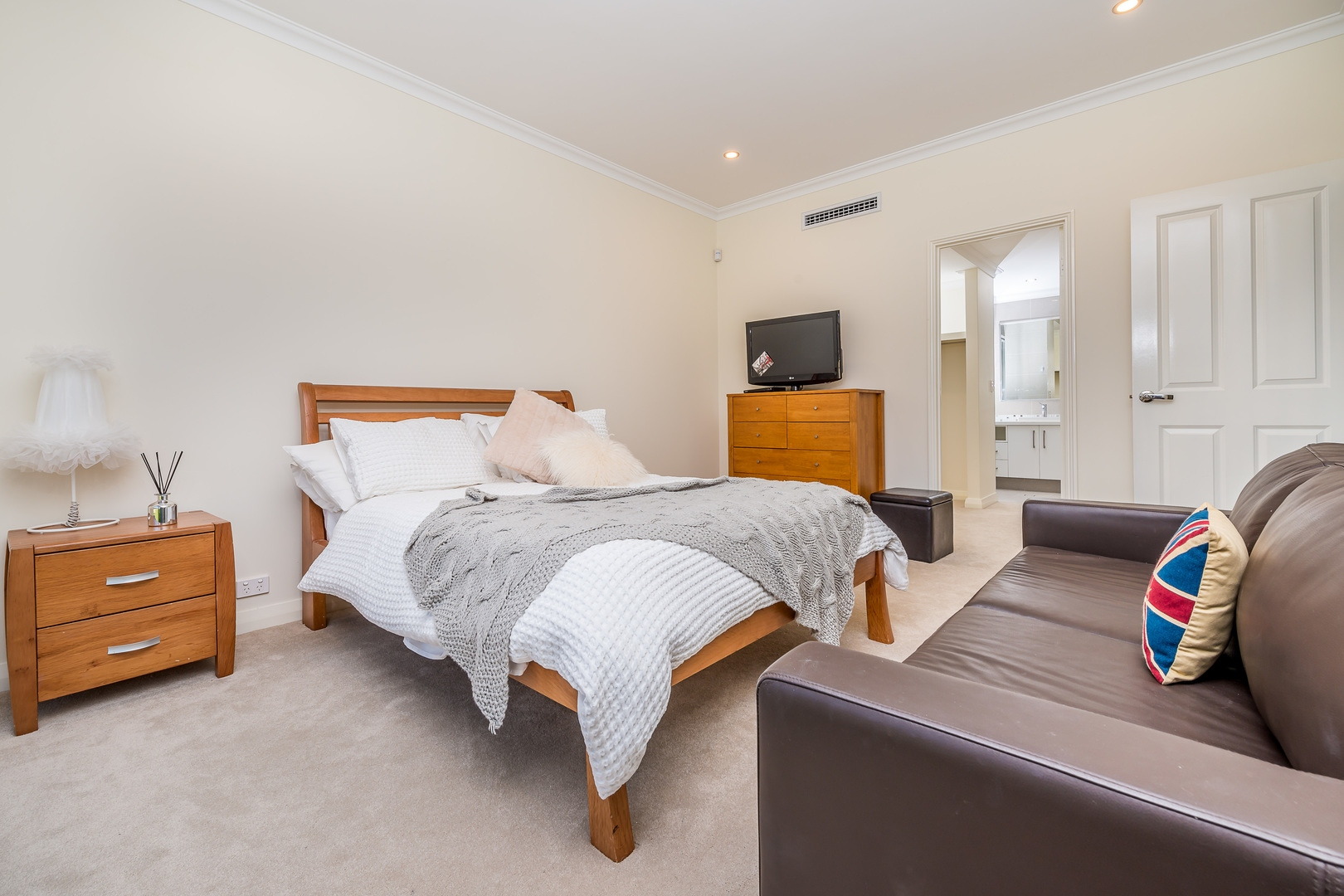 16 Clearview Avenue, Burns Beach - Thumbnail 6