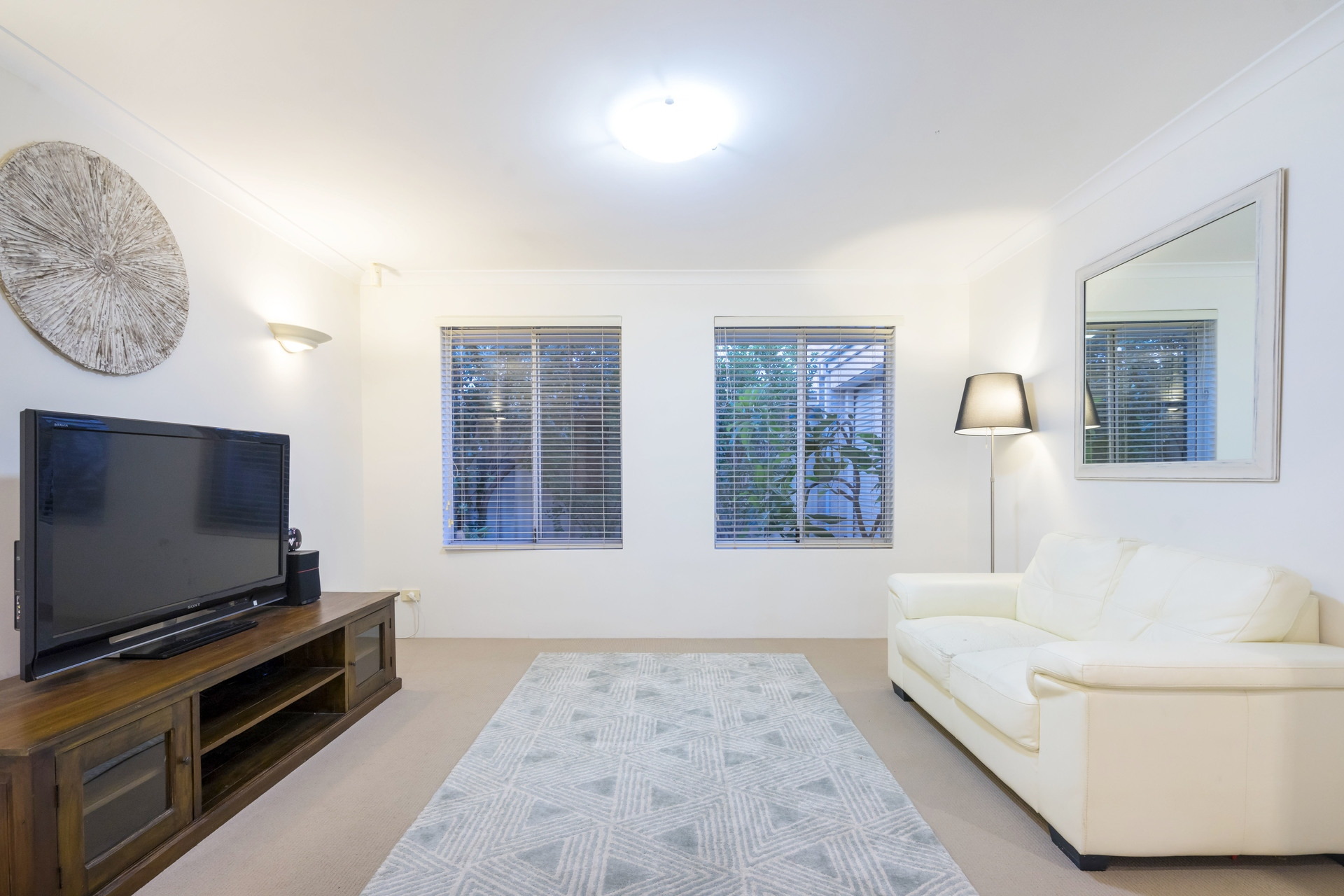 39 Hollins Bend, Madeley - Thumbnail 4