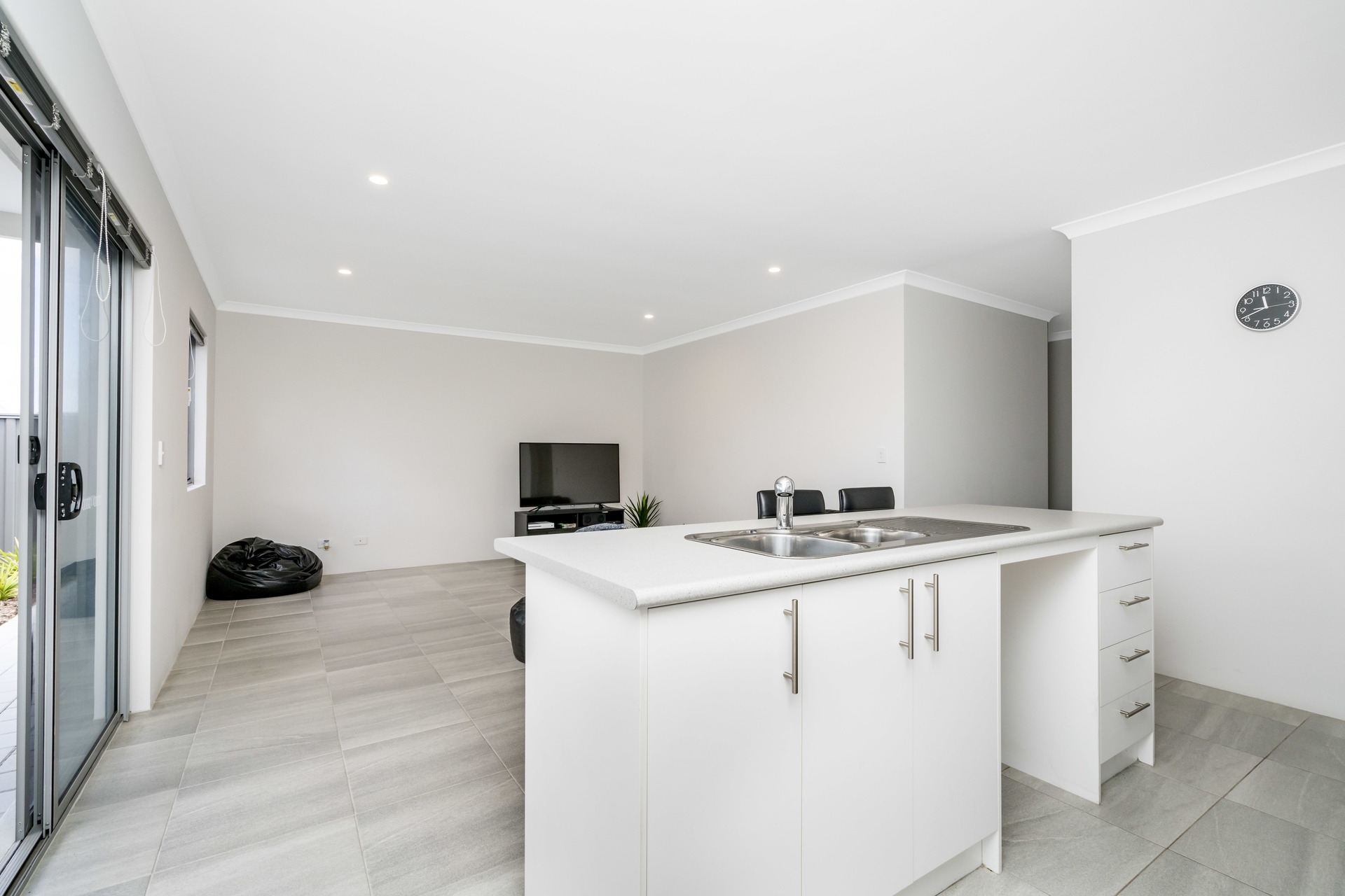 11 Emily Loop, Madeley - Thumbnail 6