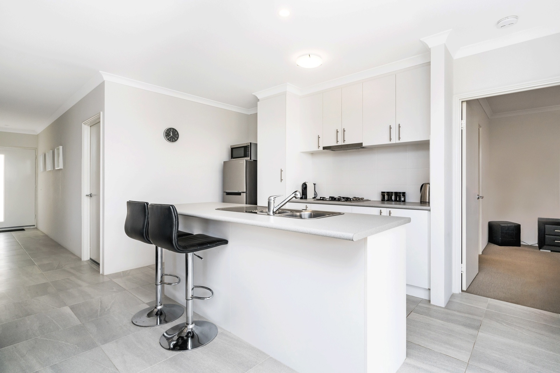 11 Emily Loop, Madeley - Thumbnail 2