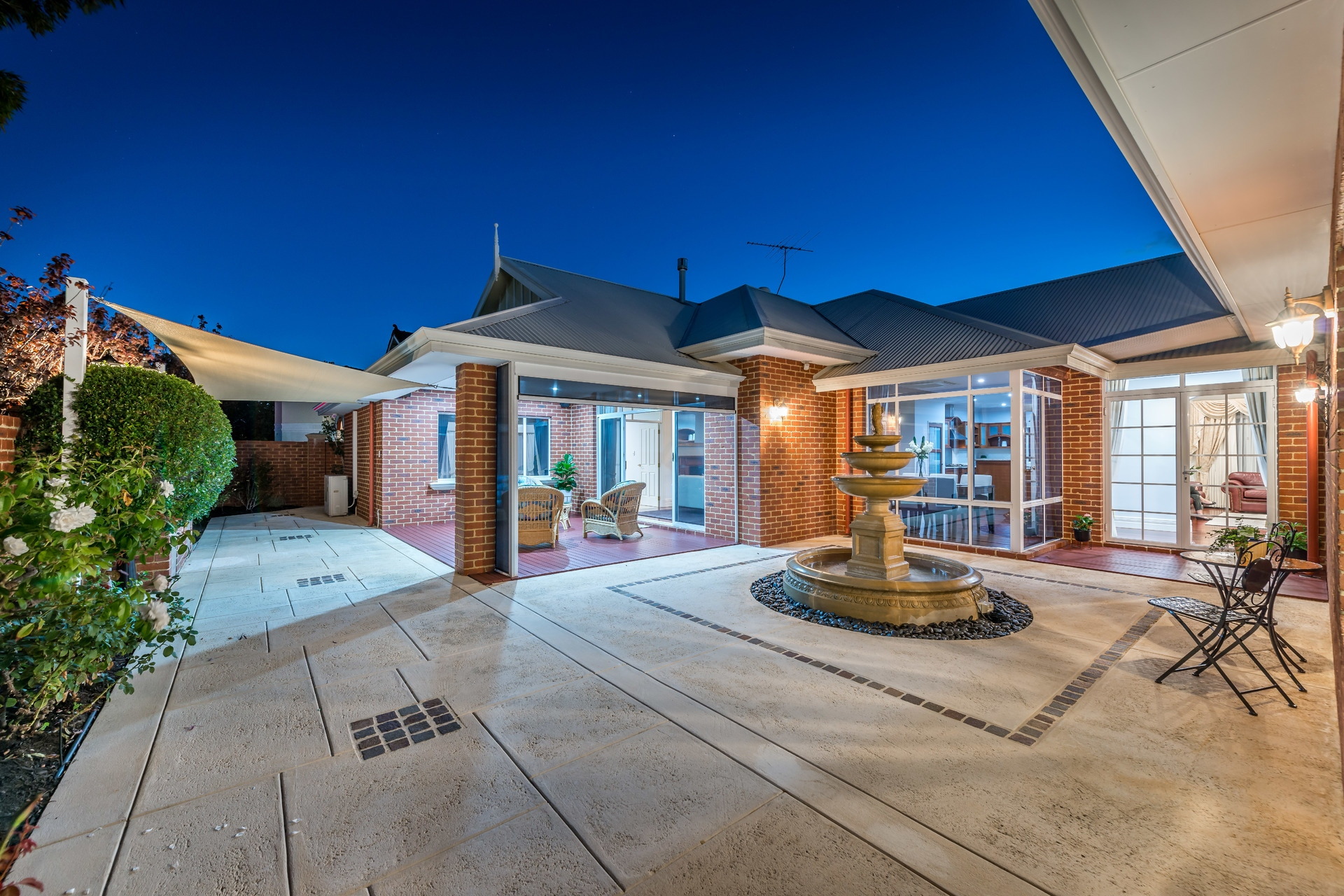 14 Willow Bank Entrance, Gwelup - Thumbnail 4