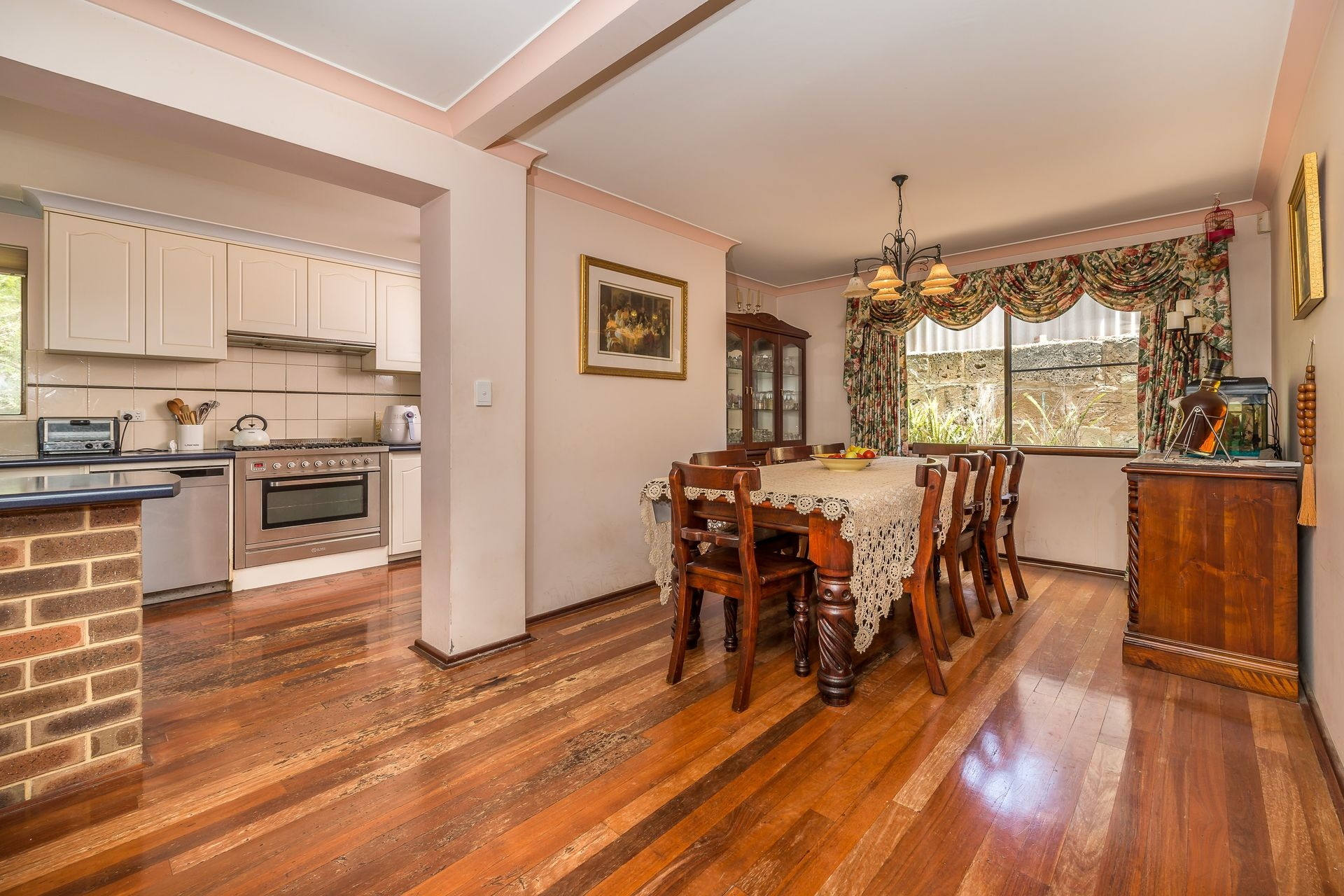 6 Sedge Place, Duncraig - Thumbnail 2