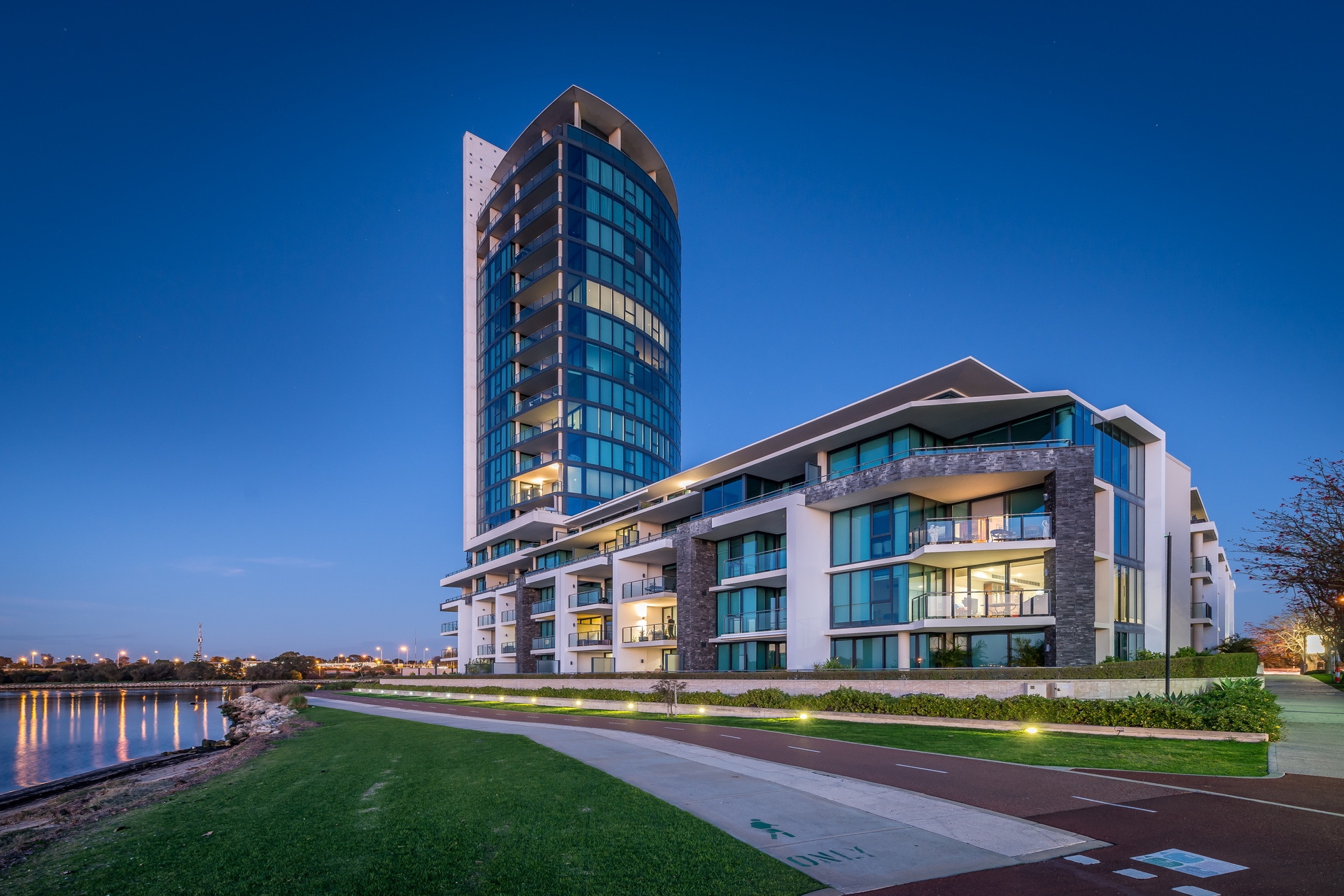 Level G/W3/70-72 Canning Beach Road, Applecross - Thumbnail 6