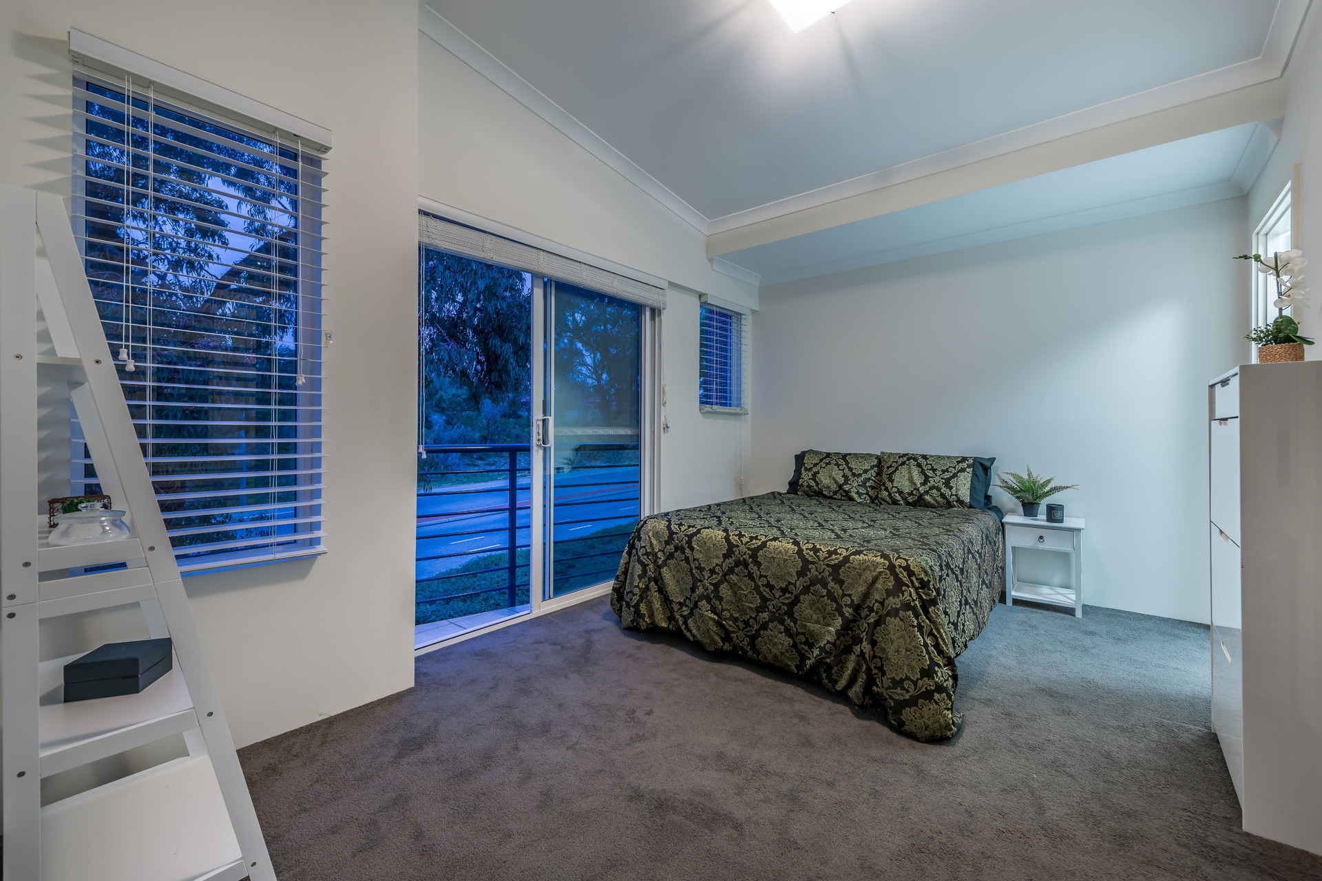 Townhouse Sold 13B Lakeside Drive, Joondalup