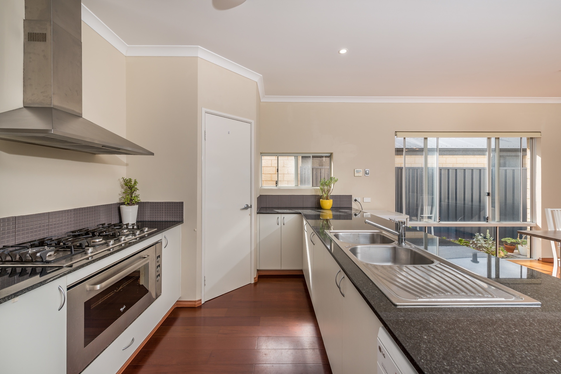 12 Cabernet Loop, Pearsall - Thumbnail 2